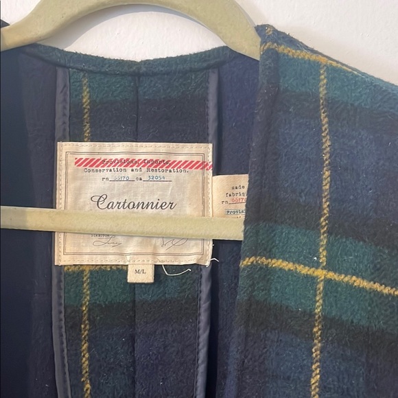 Cartonnier Plaid Cape - Green and Blue - Picture 2 of 9